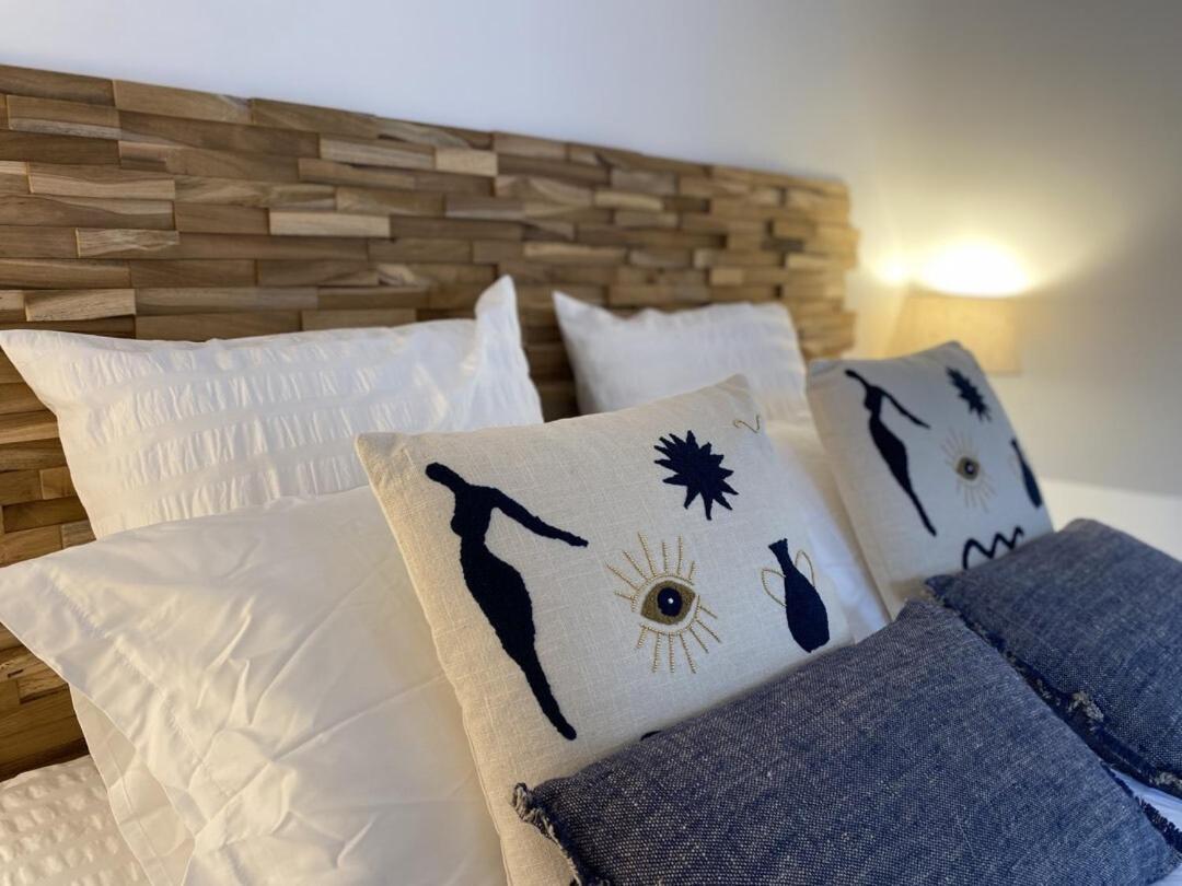 Le Domaine D'Angerville - Chambres D'Hotes Room photo
